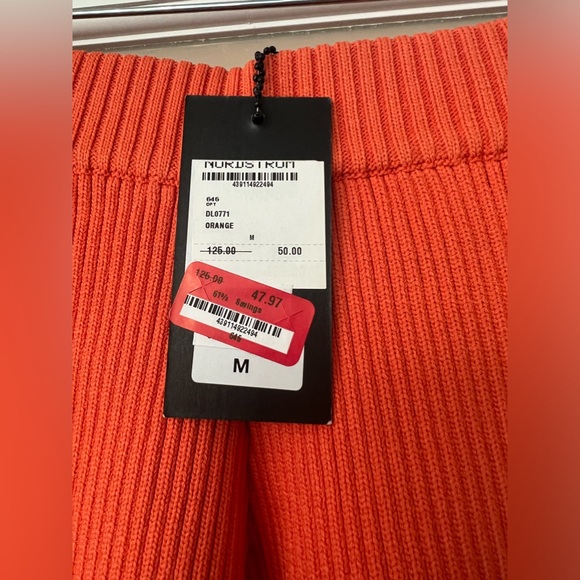 DYLN // Sz M - Picture 3 of 3